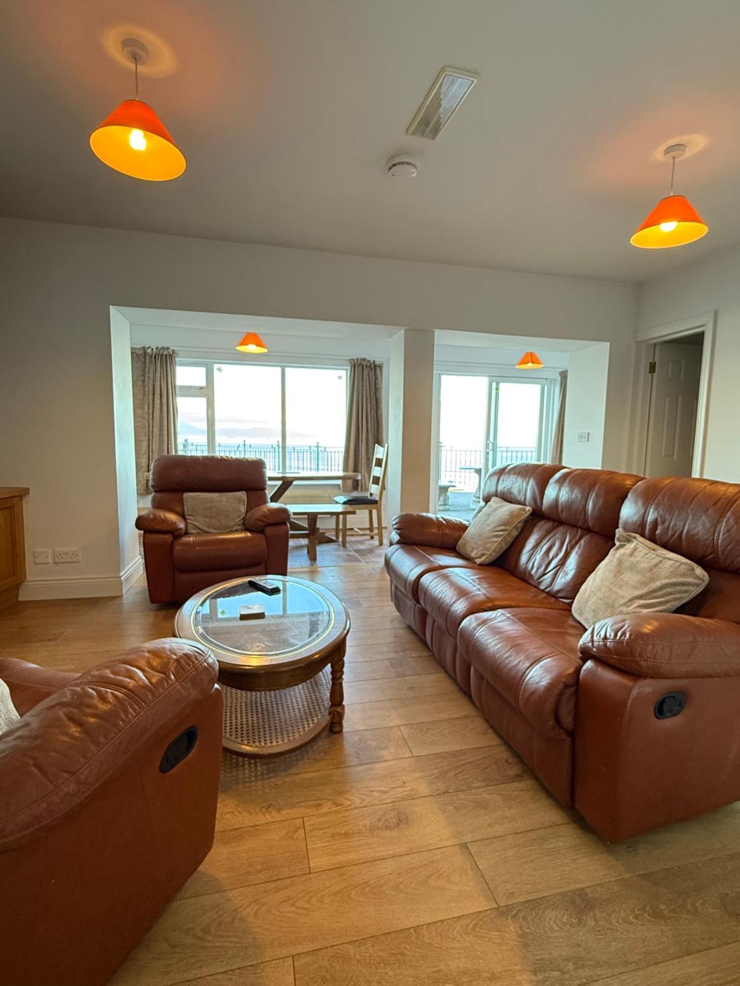 Oneills Apartments Беллихейг Экстерьер фото