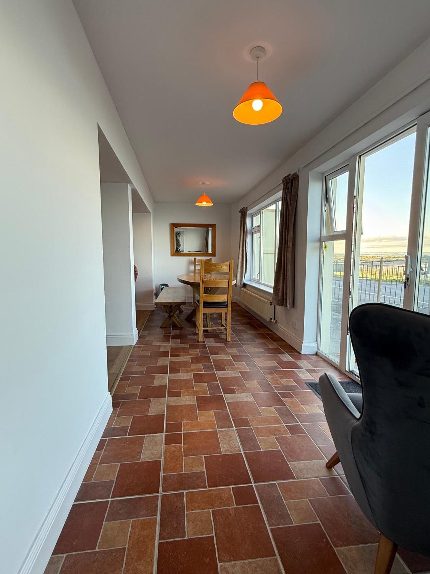 Oneills Apartments Беллихейг Экстерьер фото